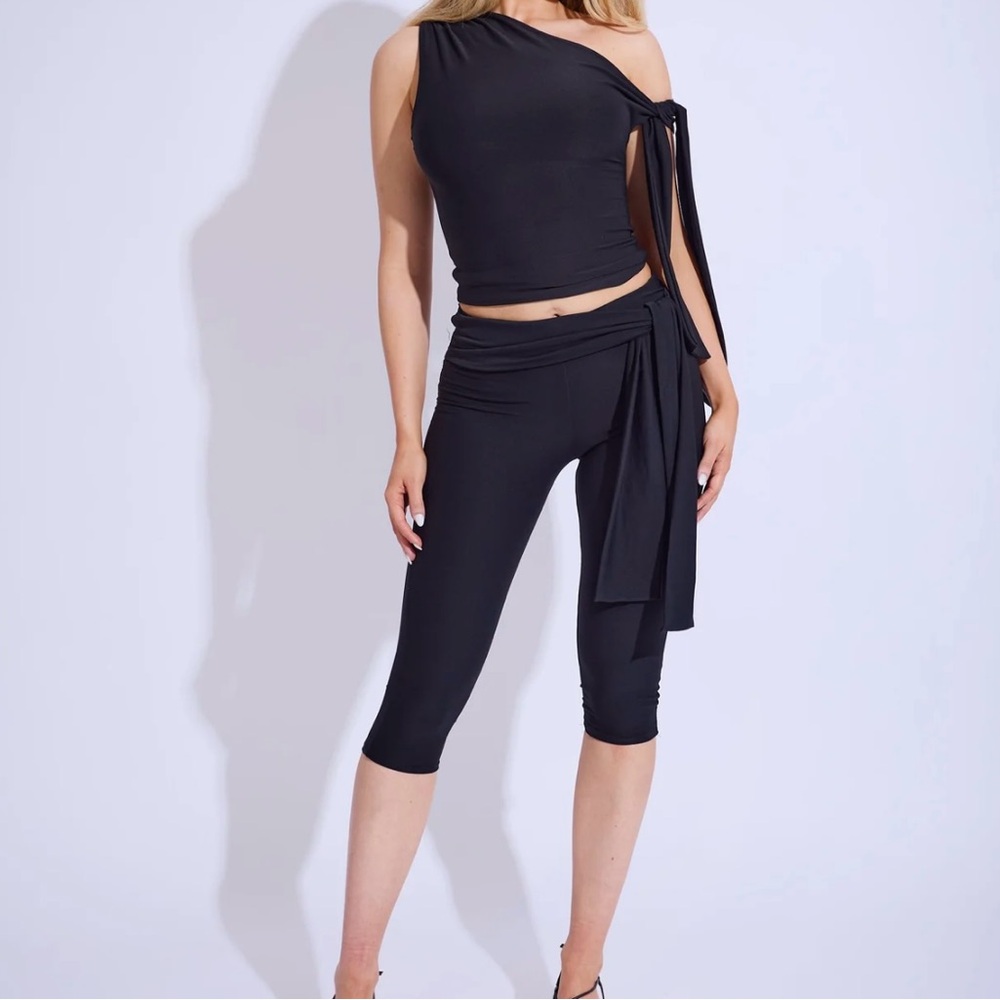 Public Desire Black Knot Detail Tie Side Slinky Capri Pants